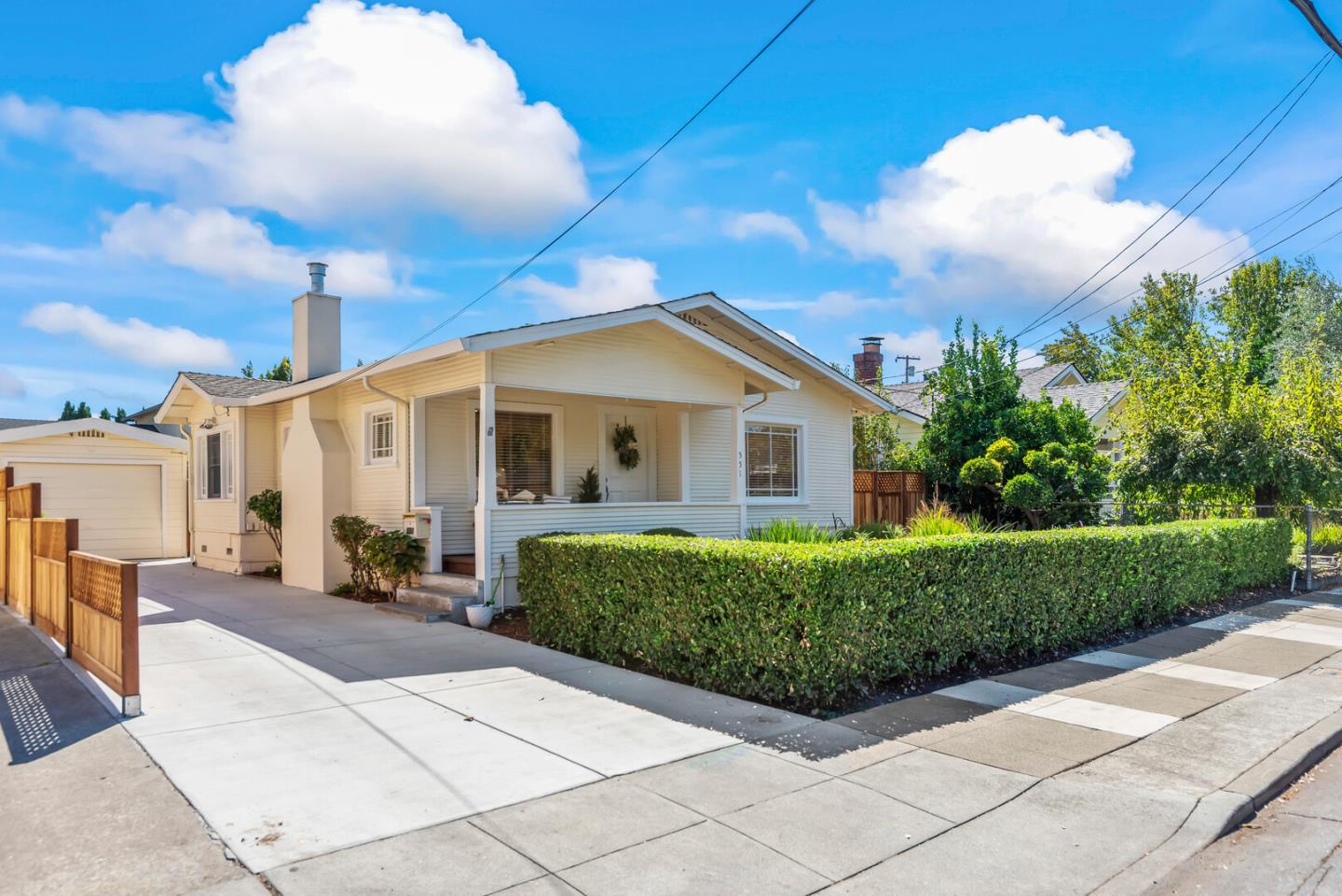 Detail Gallery Image 1 of 1 For 551 Lincoln Ave, Redwood City,  CA 94061 - 2 Beds | 1 Baths