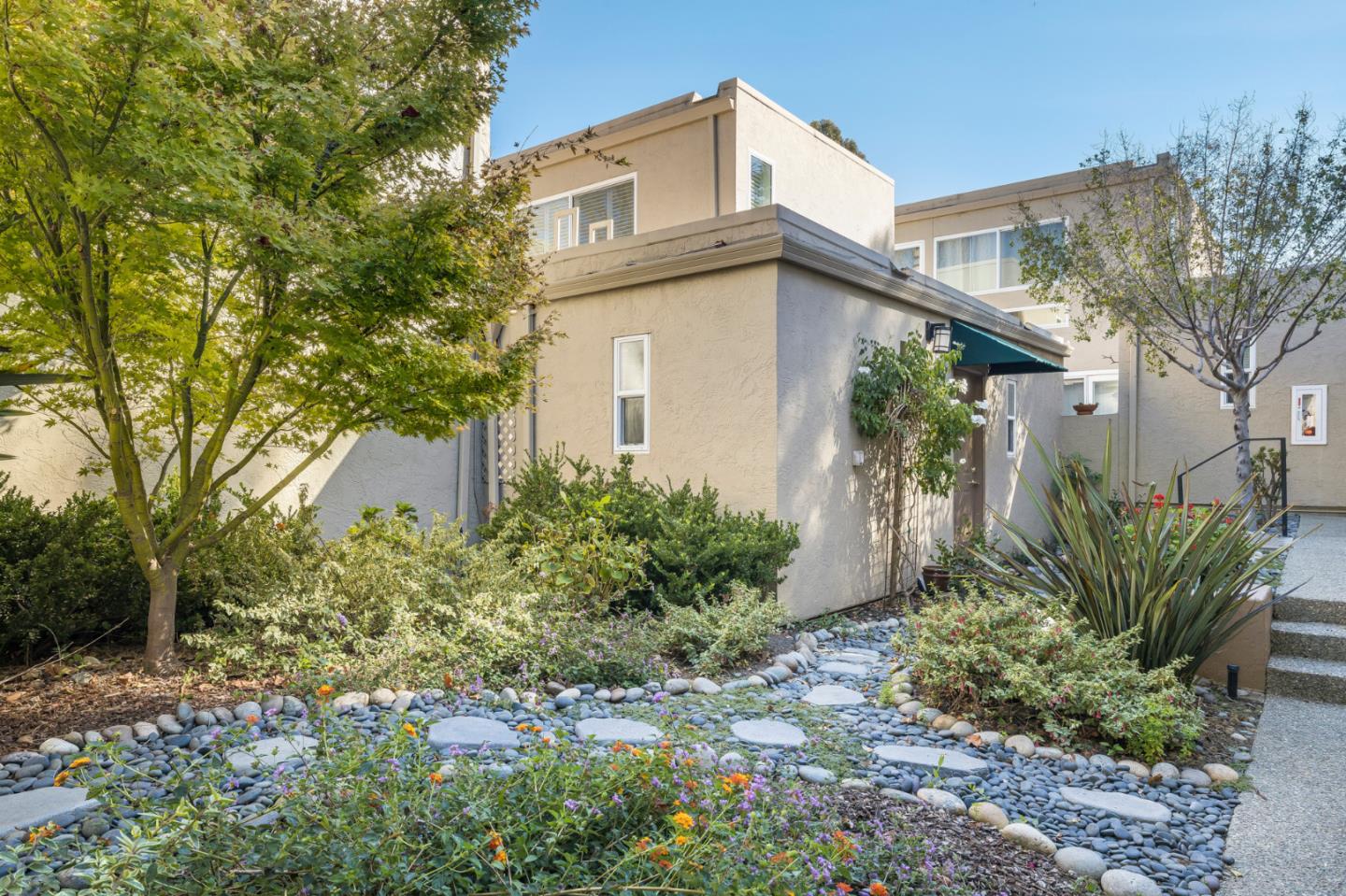 Detail Gallery Image 1 of 1 For 1919 Alameda De Las Pulgas #141,  San Mateo,  CA 94403 - 2 Beds | 2 Baths