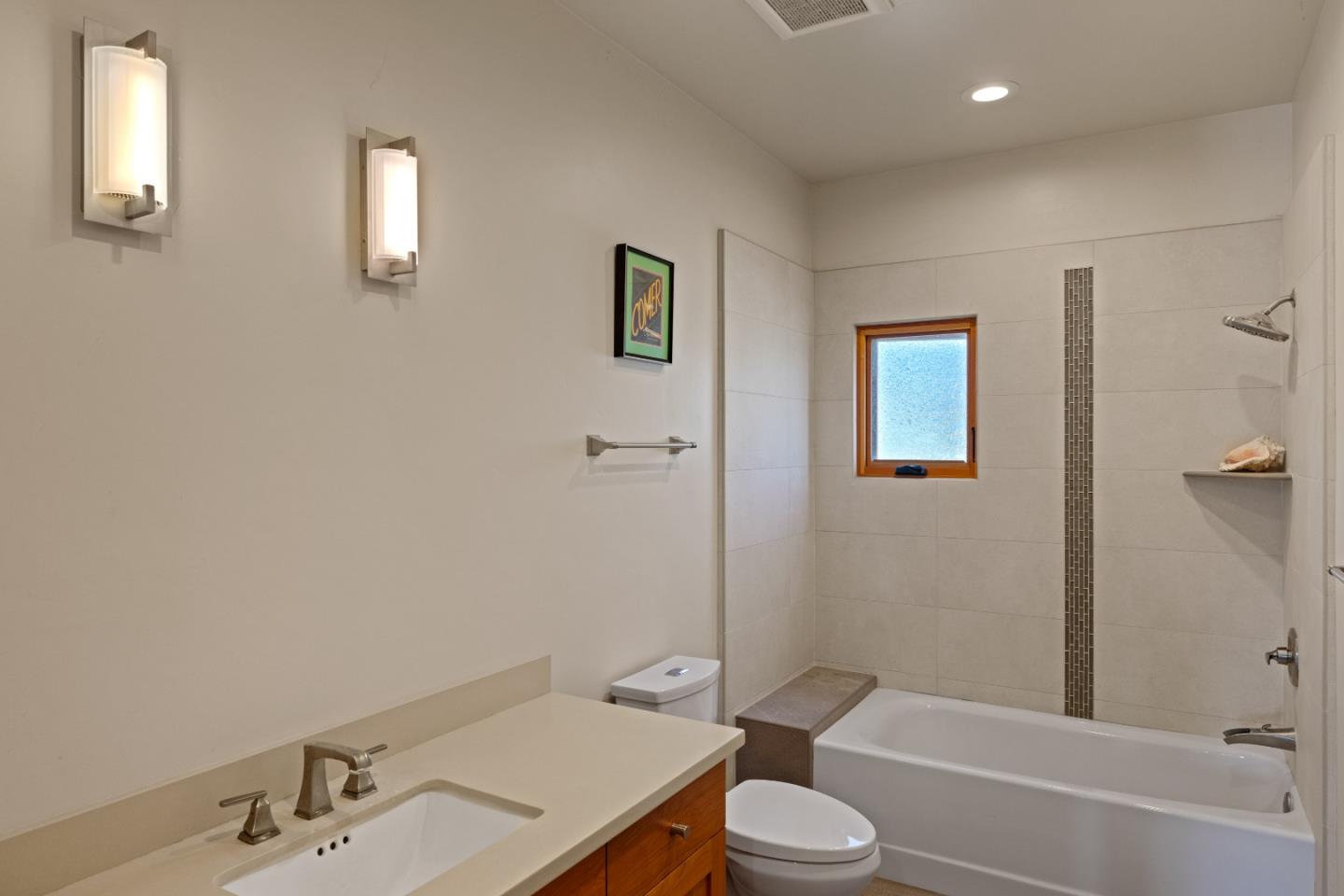 Detail Gallery Image 16 of 30 For 1151 Spring Hills Dr, Watsonville,  CA 95076 - 2 Beds | 2 Baths