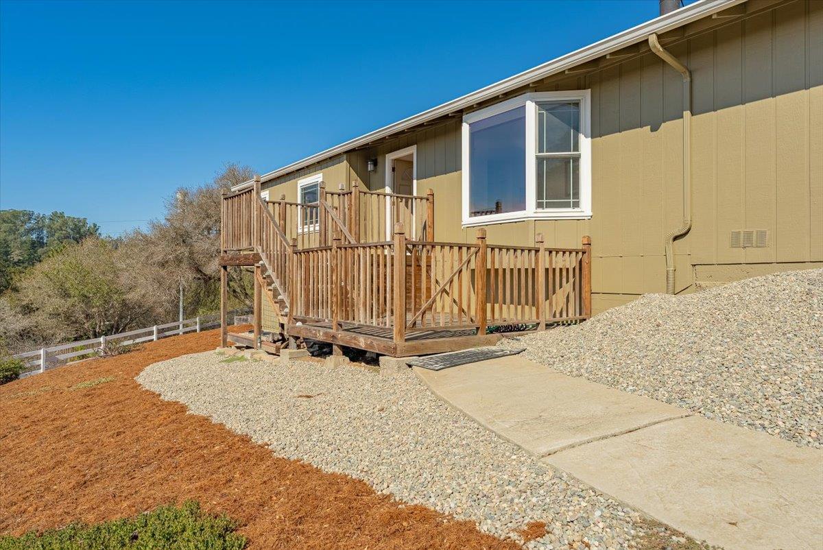 Detail Gallery Image 2 of 48 For 7581 Chester Dr, Salinas,  CA 93907 - 3 Beds | 2 Baths