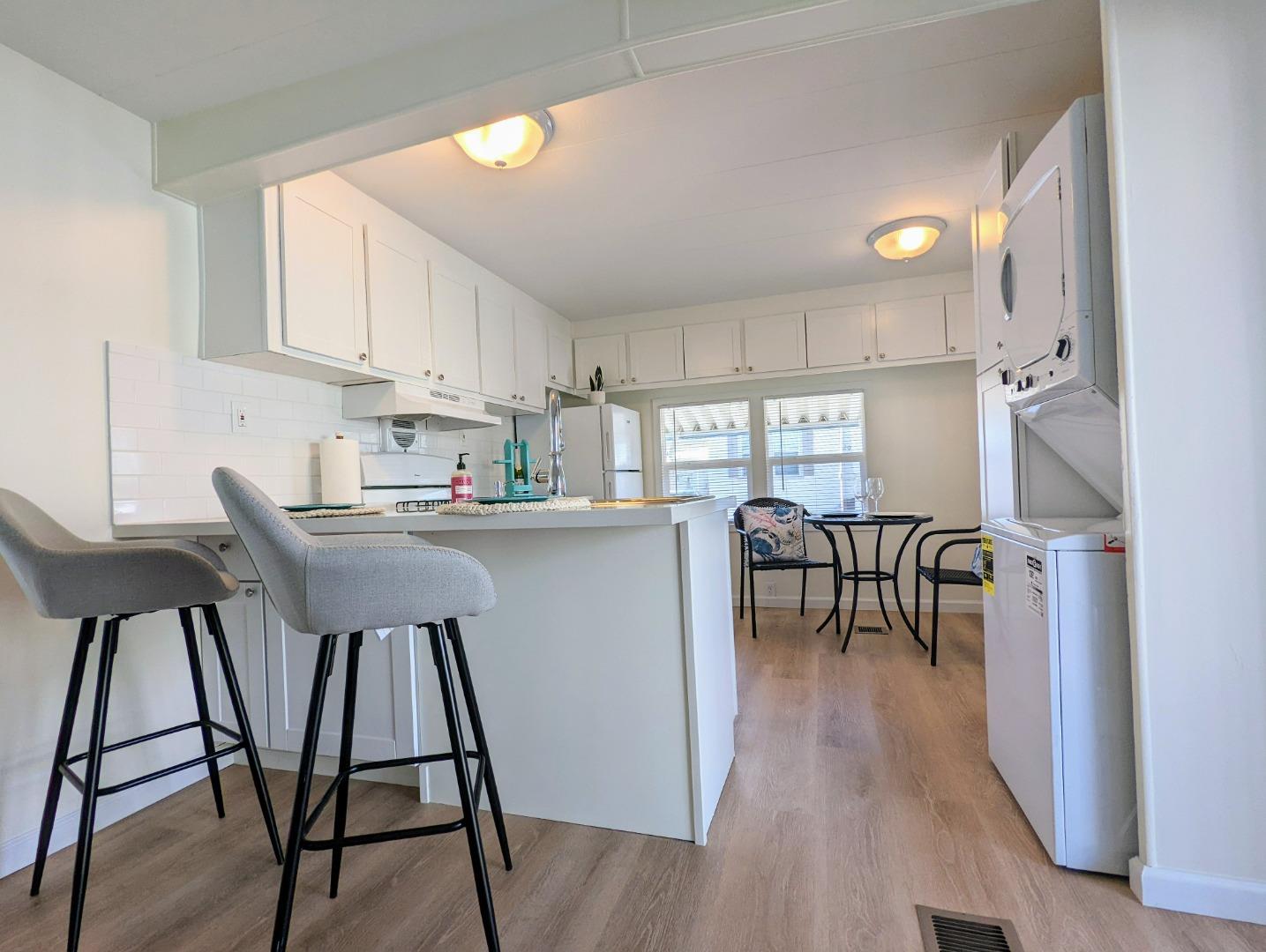 Detail Gallery Image 6 of 28 For 1146 Birch Ave #32,  Seaside,  CA 93955 - 2 Beds | 1 Baths