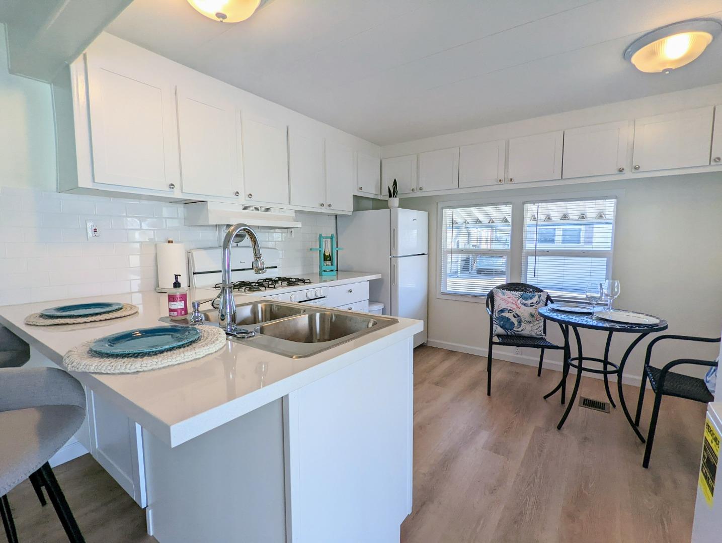 Detail Gallery Image 7 of 28 For 1146 Birch Ave #32,  Seaside,  CA 93955 - 2 Beds | 1 Baths