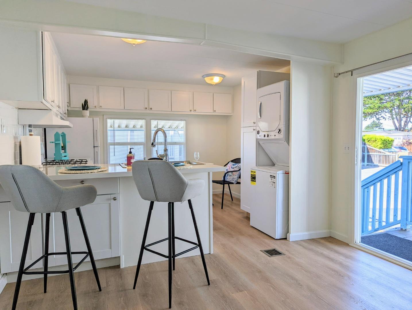 Detail Gallery Image 8 of 28 For 1146 Birch Ave #32,  Seaside,  CA 93955 - 2 Beds | 1 Baths