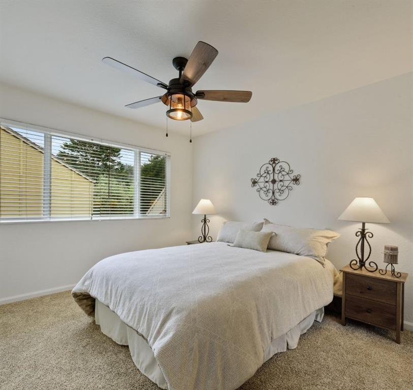 Detail Gallery Image 6 of 11 For 1276 Rosita Rd, Pacifica,  CA 94044 - 2 Beds | 1/1 Baths