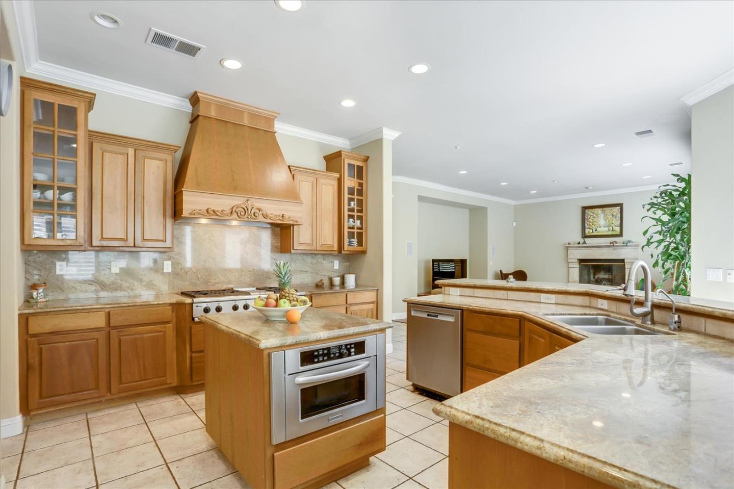 Detail Gallery Image 16 of 61 For 23500 Belmont Cir, Salinas,  CA 93908 - 3 Beds | 3/1 Baths