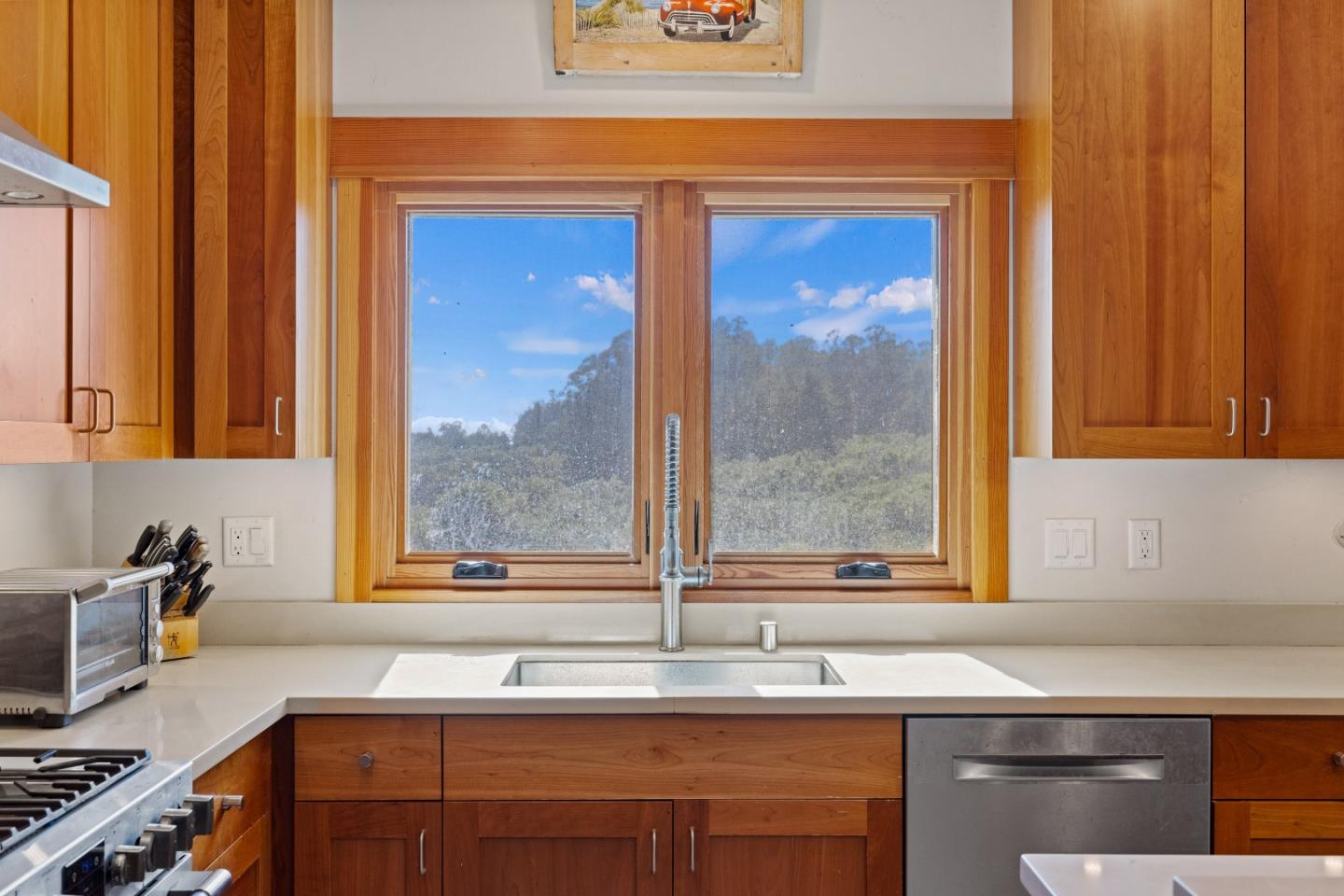 Detail Gallery Image 9 of 30 For 1151 Spring Hills Dr, Watsonville,  CA 95076 - – Beds | – Baths