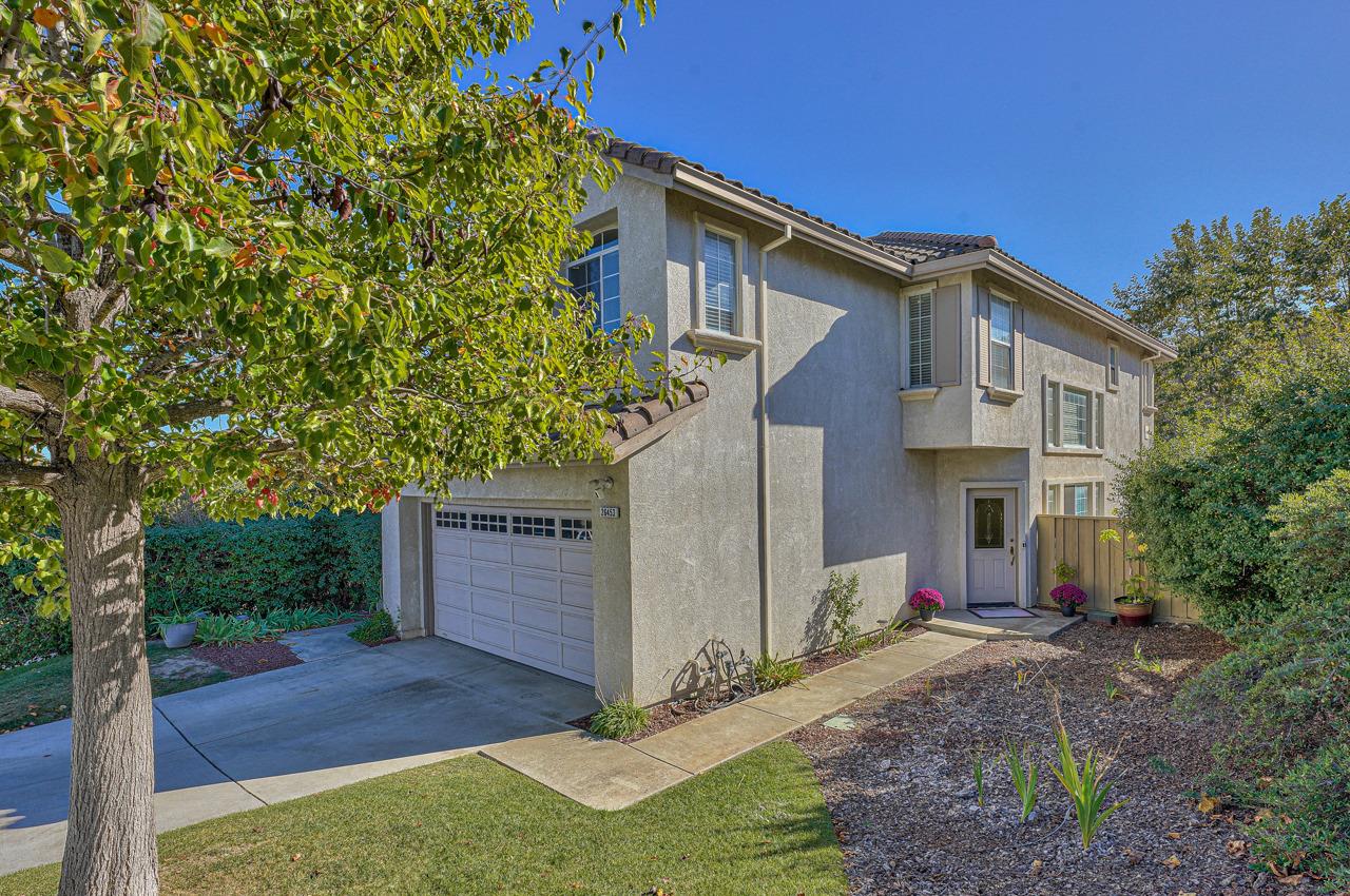Detail Gallery Image 1 of 1 For 26453 Honor Ln, Salinas,  CA 93908 - 4 Beds | 2/1 Baths