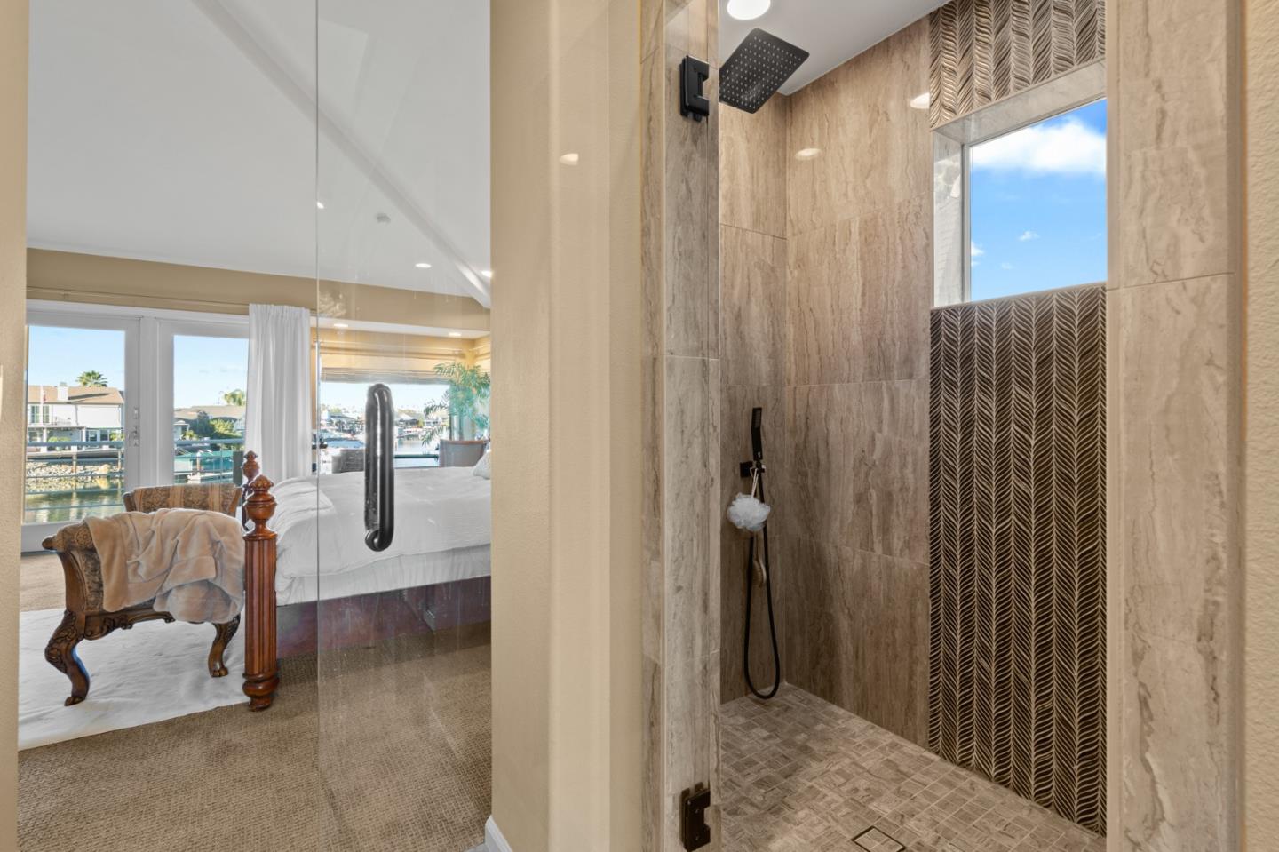 Detail Gallery Image 26 of 67 For 4491 Driftwood Ct, Discovery Bay,  CA 94505 - 5 Beds | 4/1 Baths