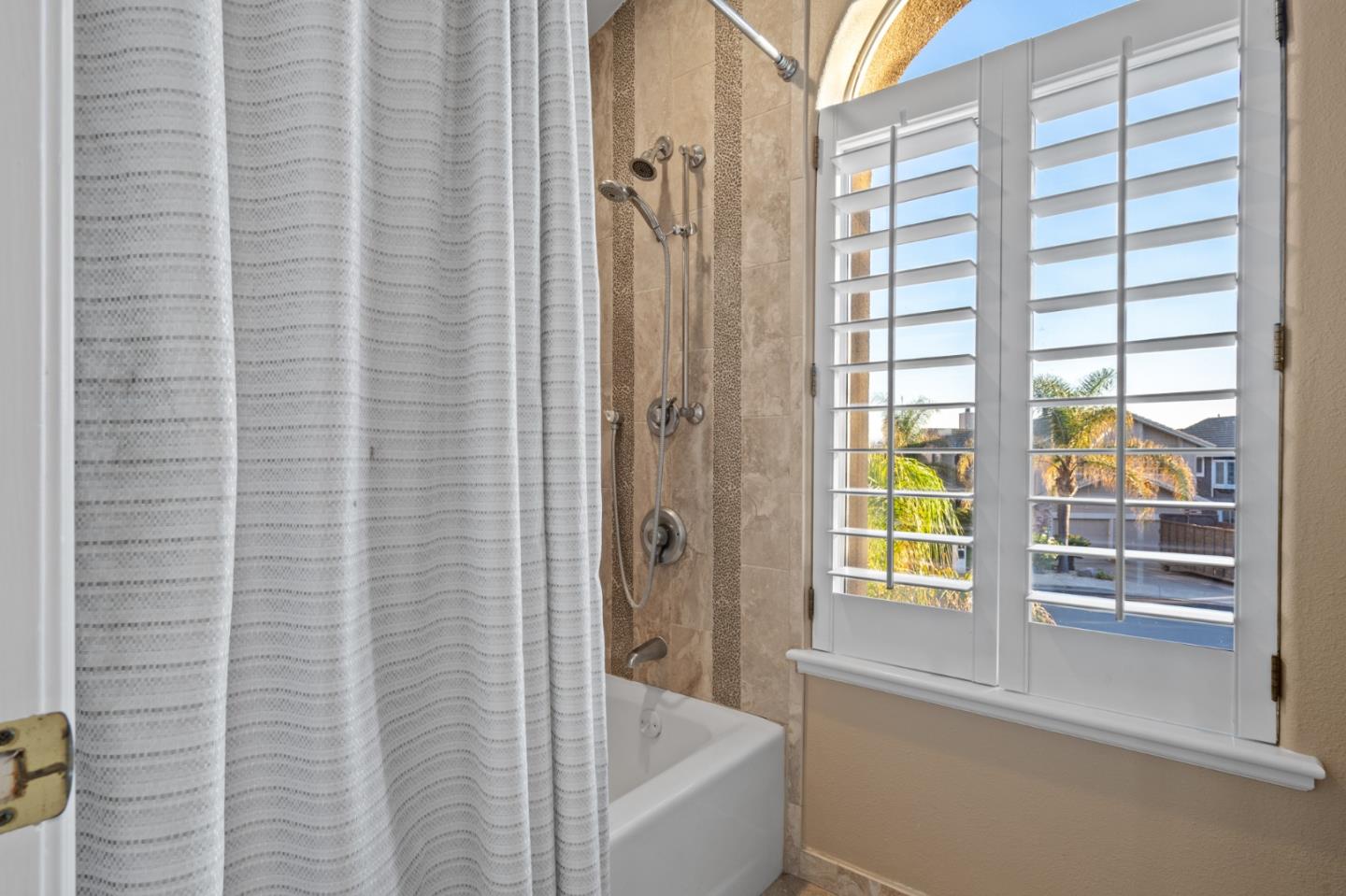 Detail Gallery Image 38 of 67 For 4491 Driftwood Ct, Discovery Bay,  CA 94505 - 5 Beds | 4/1 Baths