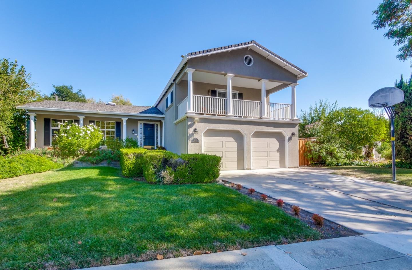 Detail Gallery Image 1 of 1 For 5462 Copeland Ln, San Jose,  CA 95124 - 4 Beds | 2/1 Baths