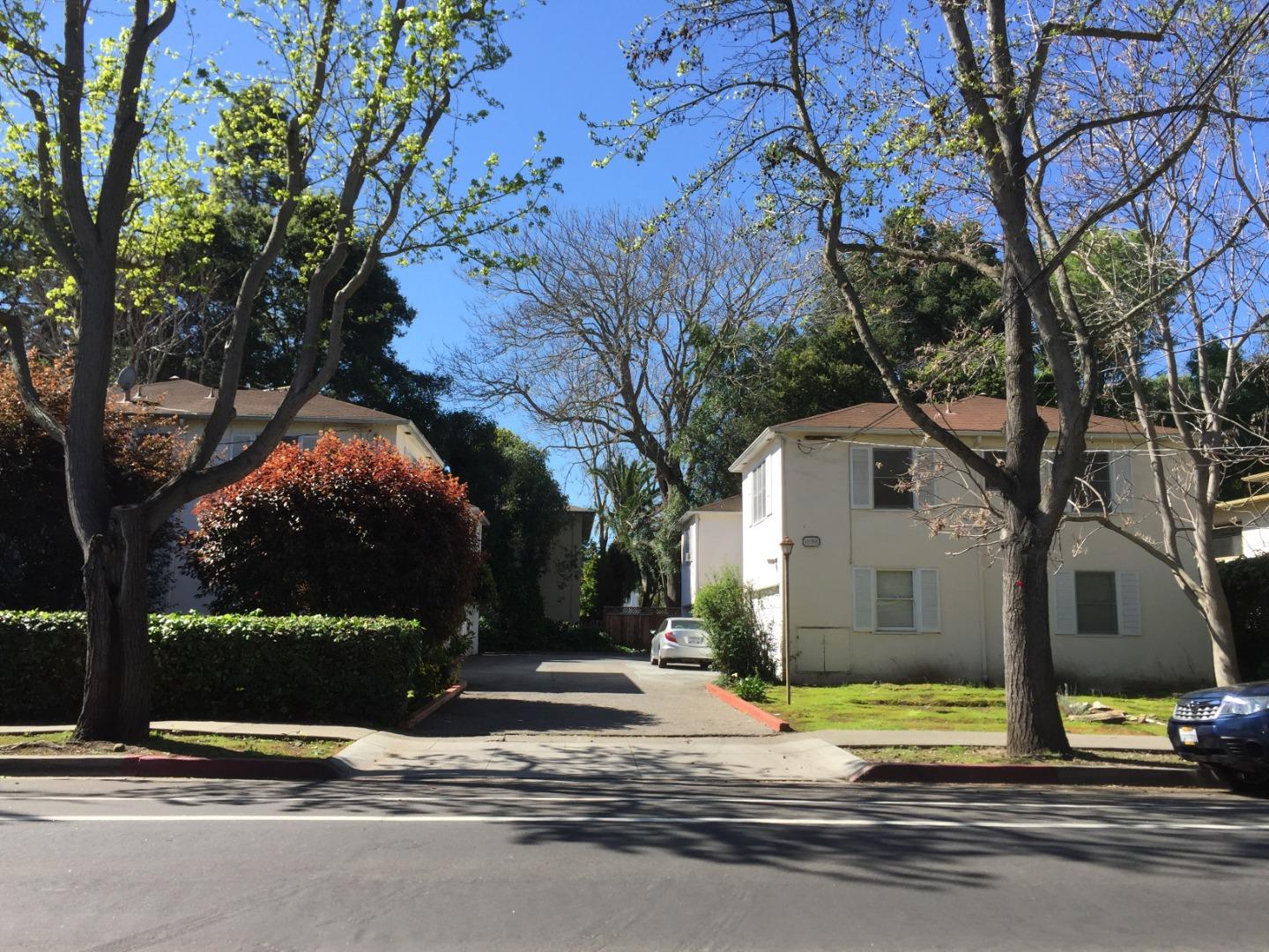 Detail Gallery Image 1 of 1 For 1039 Laurel St #3,  Menlo Park,  CA 94025 - 2 Beds | 1 Baths