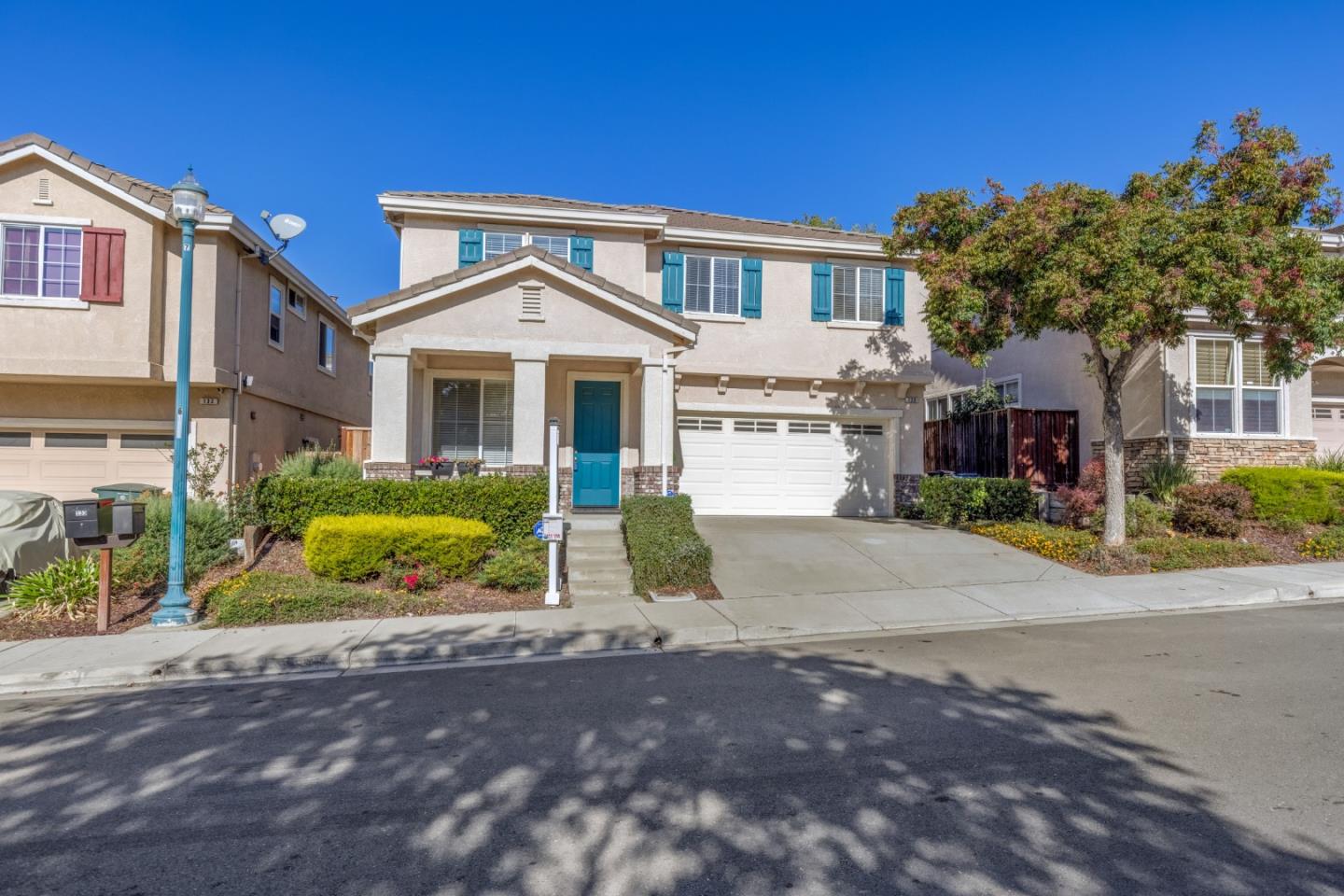 Detail Gallery Image 1 of 1 For 129 Elderberry Ln, Union City,  CA 94587 - 5 Beds | 2/1 Baths