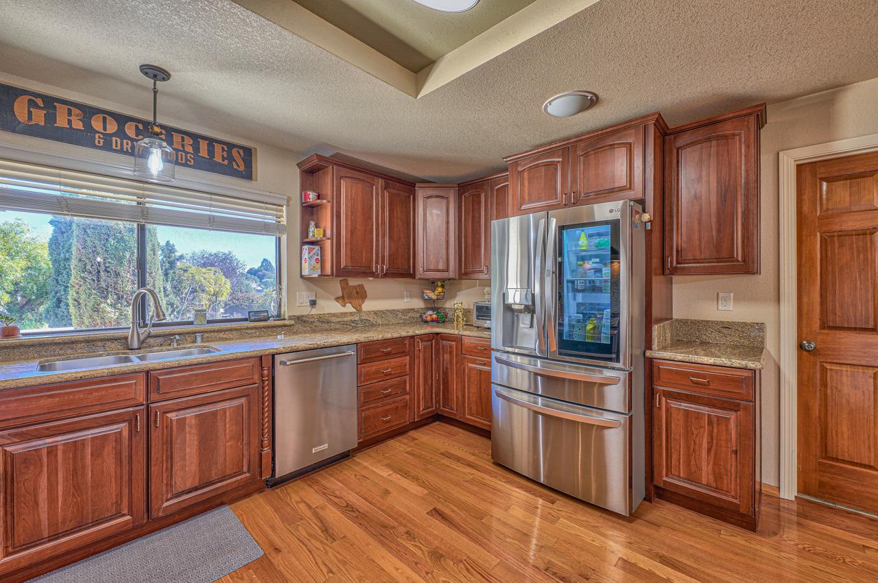 Detail Gallery Image 24 of 59 For 18590 Ranchito Del Rio Dr, Salinas,  CA 93908 - 4 Beds | 3 Baths