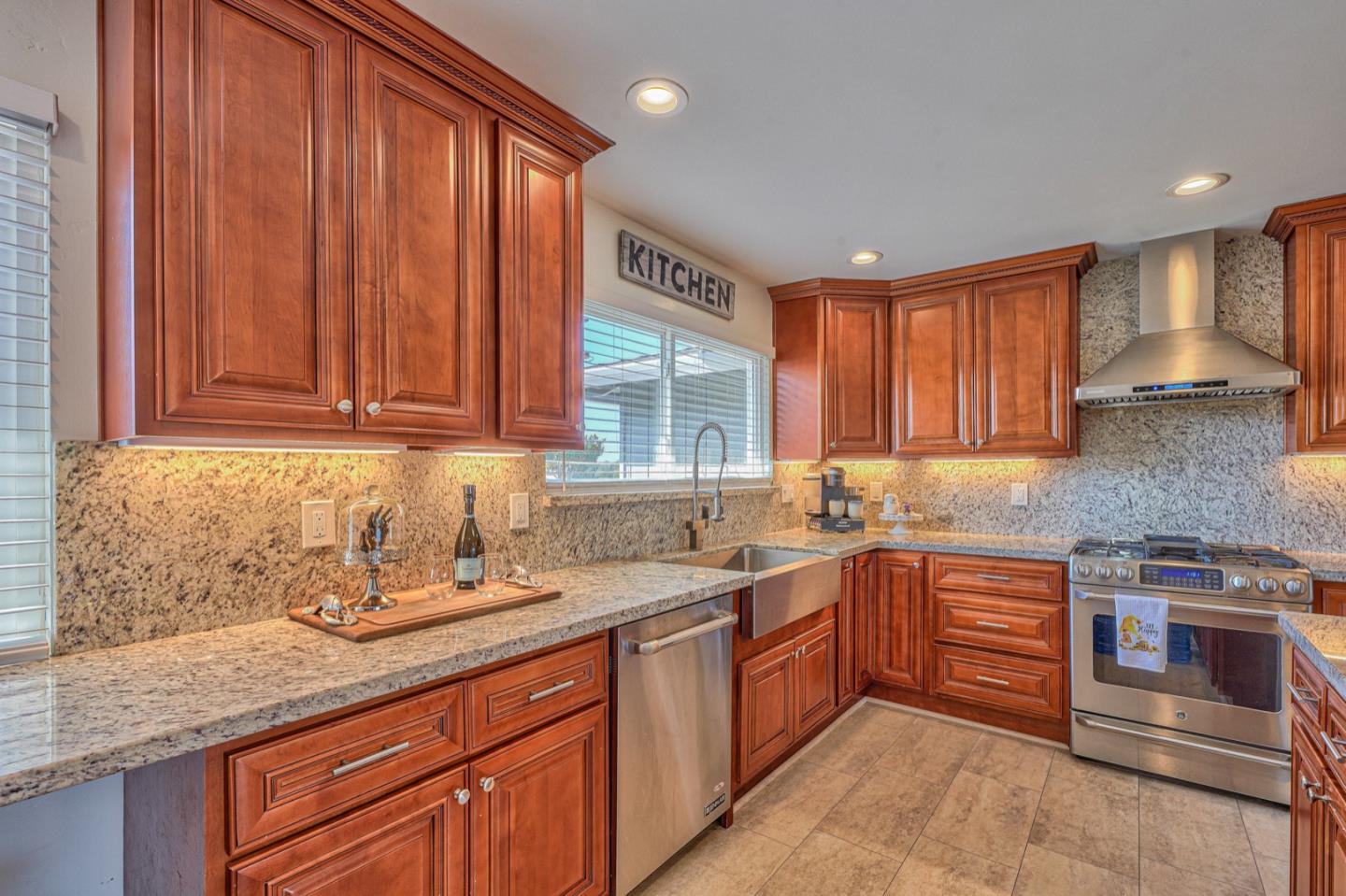 Detail Gallery Image 13 of 33 For 9763 Bluestem Path, Salinas,  CA 93907 - 3 Beds | 2 Baths