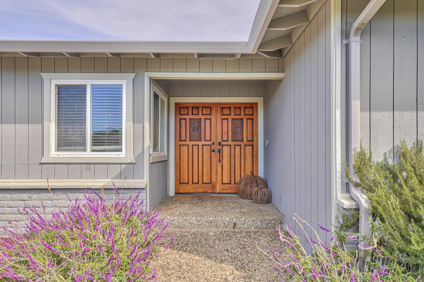 Detail Gallery Image 3 of 33 For 9763 Bluestem Path, Salinas,  CA 93907 - 3 Beds | 2 Baths