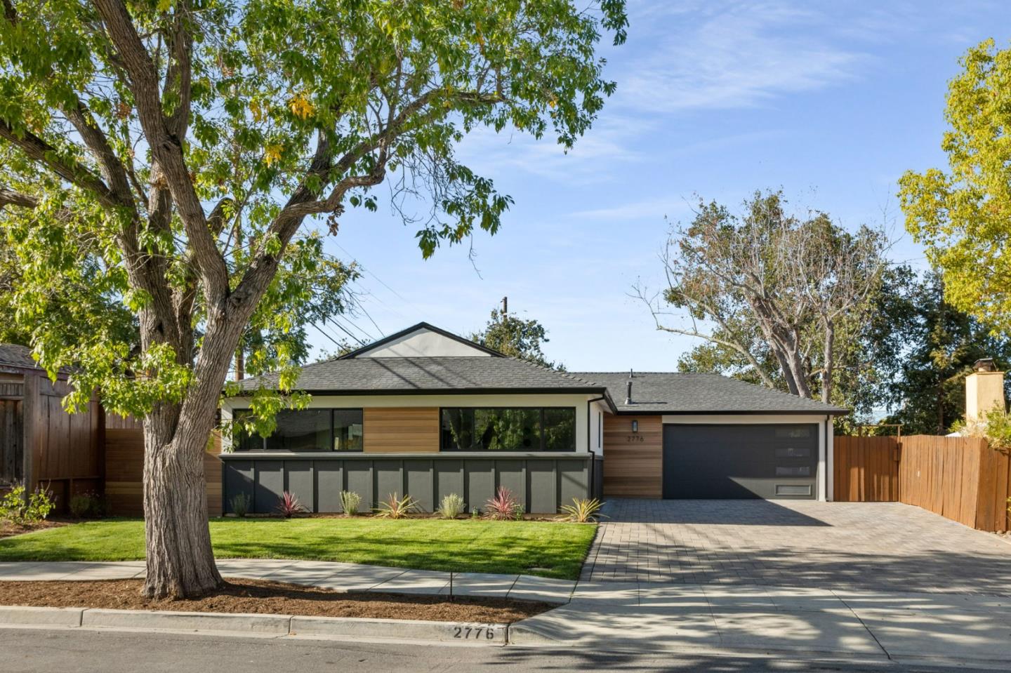 Detail Gallery Image 1 of 1 For 2776 Bristol Way, Redwood City,  CA 94061 - 5 Beds | 3 Baths