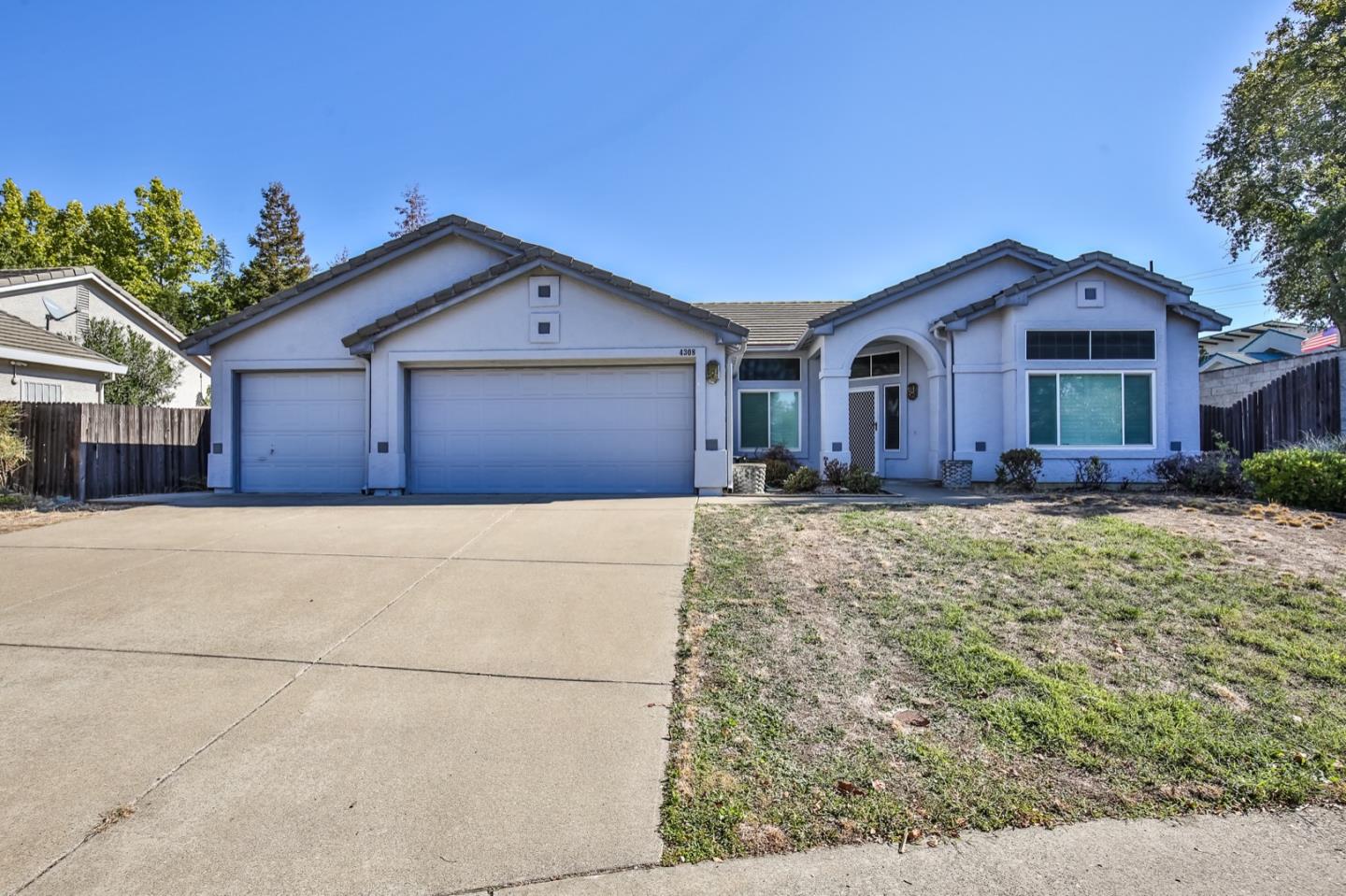 Detail Gallery Image 1 of 1 For 4308 Gailey Cir, Cameron Park,  CA 95682 - 4 Beds | 2 Baths