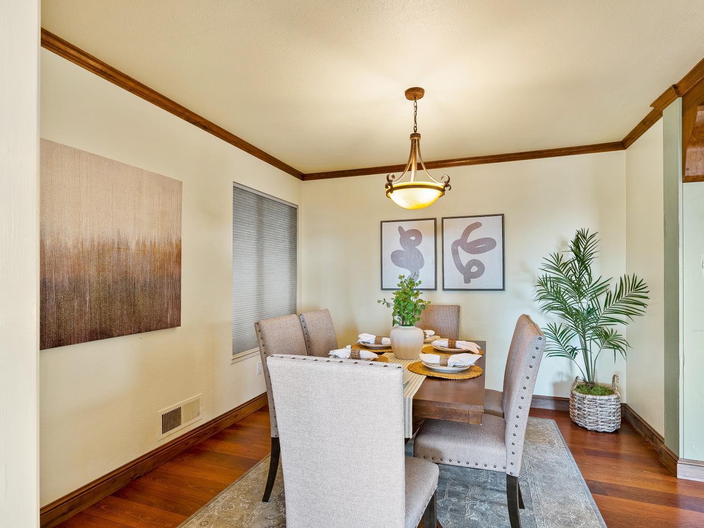 Detail Gallery Image 10 of 23 For 5 Mansell Ct, Seaside,  CA 93955 - 3 Beds | 2 Baths
