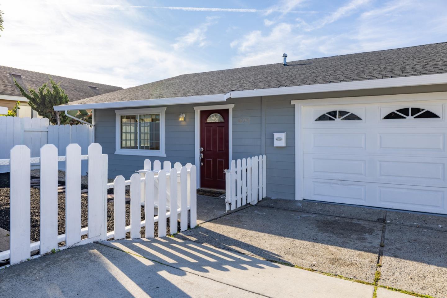 1693 Goodwin St, Seaside, CA 93955 photo 4