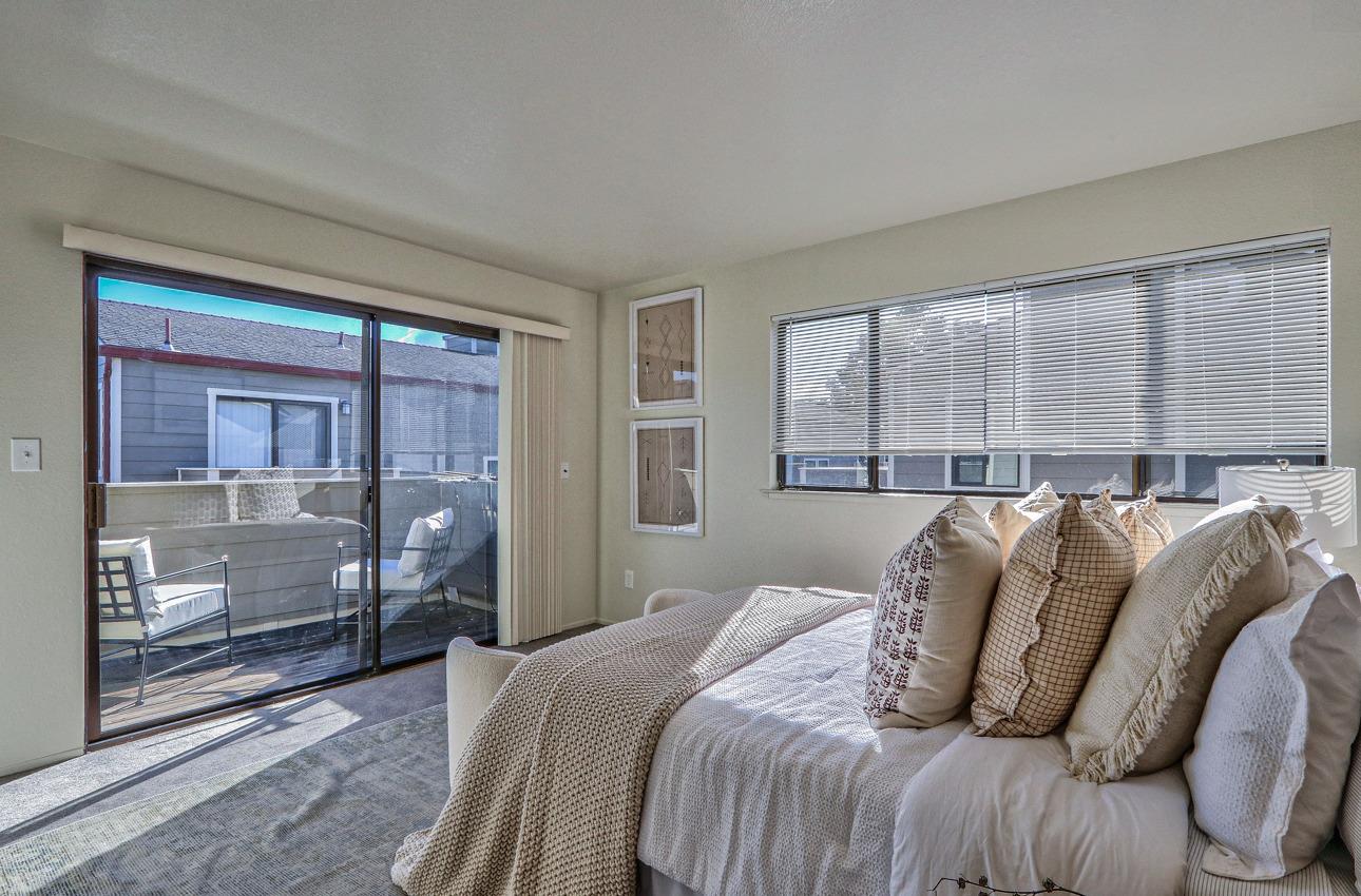 Detail Gallery Image 13 of 23 For 402 Watson St #8,  Monterey,  CA 93940 - 2 Beds | 2 Baths