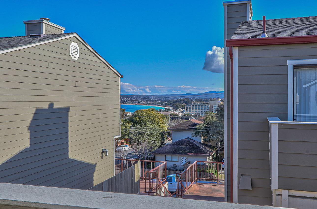 Detail Gallery Image 16 of 23 For 402 Watson St #8,  Monterey,  CA 93940 - 2 Beds | 2 Baths
