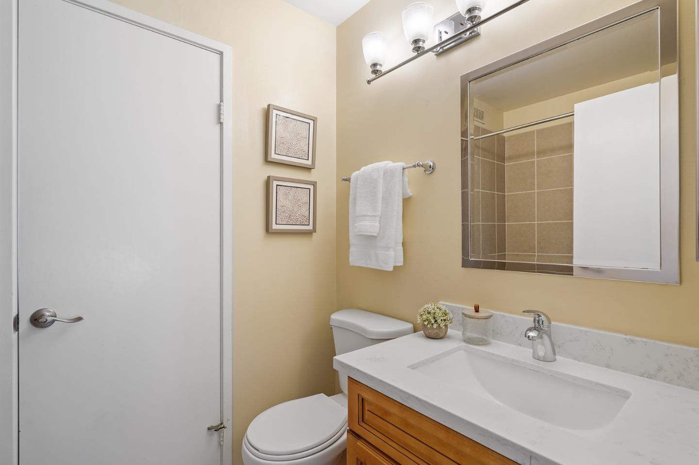 Detail Gallery Image 11 of 38 For 43 Gladys Ave, Mountain View,  CA 94043 - 2 Beds | 2 Baths