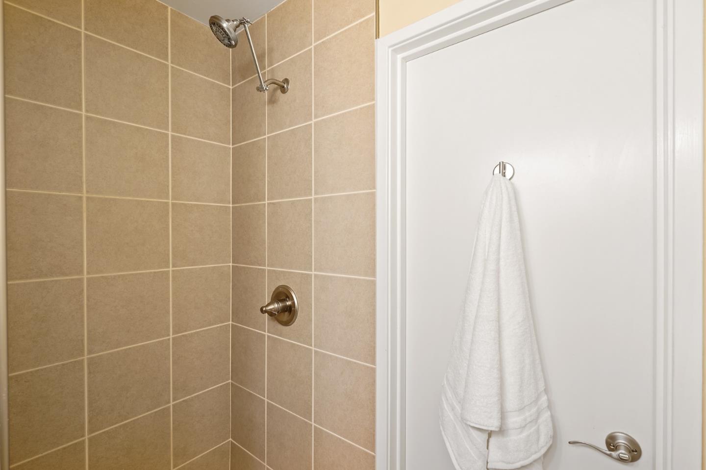 Detail Gallery Image 22 of 38 For 43 Gladys Ave, Mountain View,  CA 94043 - 2 Beds | 2 Baths