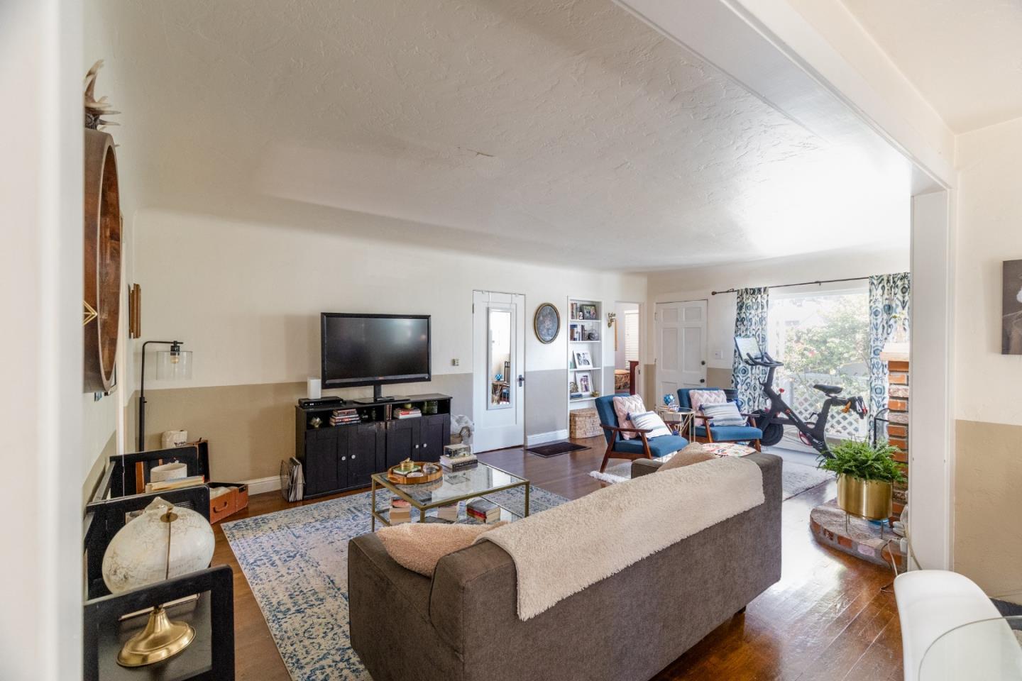 Detail Gallery Image 19 of 69 For 225-241 7th Ave, Santa Cruz,  CA 95062 - – Beds | – Baths