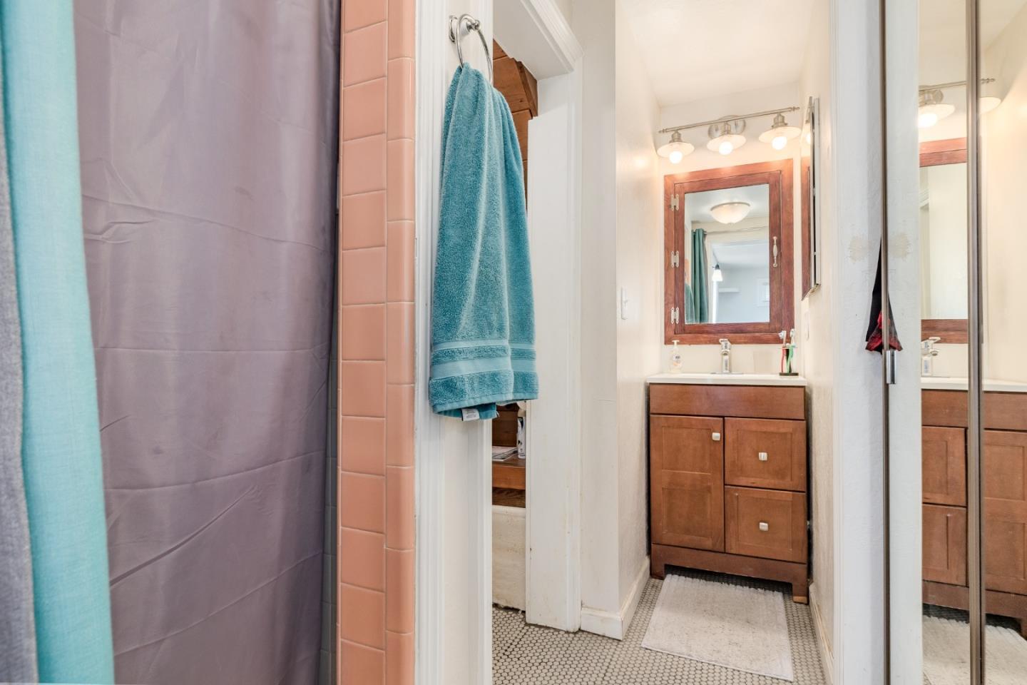 Detail Gallery Image 30 of 69 For 225-241 7th Ave, Santa Cruz,  CA 95062 - – Beds | – Baths