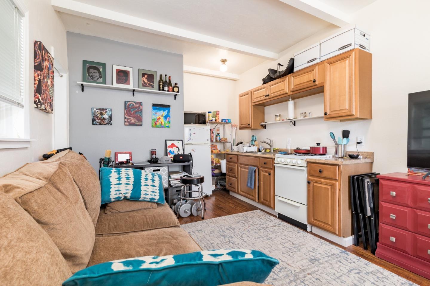Detail Gallery Image 27 of 67 For 225-241 7th Ave, Santa Cruz,  CA 95062 - 15 Beds | 13 Baths