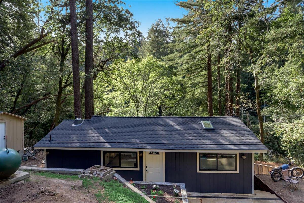 Detail Gallery Image 2 of 40 For 230 Carrol Ave, Felton,  CA 95018 - 1 Beds | 1 Baths