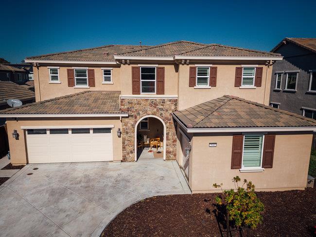 Detail Gallery Image 1 of 1 For 2641 Grassland Way, Gilroy,  CA 95020 - 5 Beds | 4/1 Baths