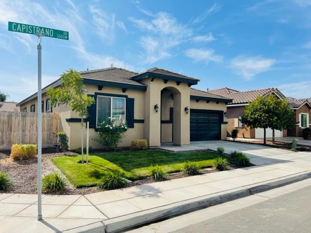 Detail Gallery Image 1 of 1 For 3028 Capistrano Dr, Madera,  CA 93637 - 3 Beds | 2 Baths