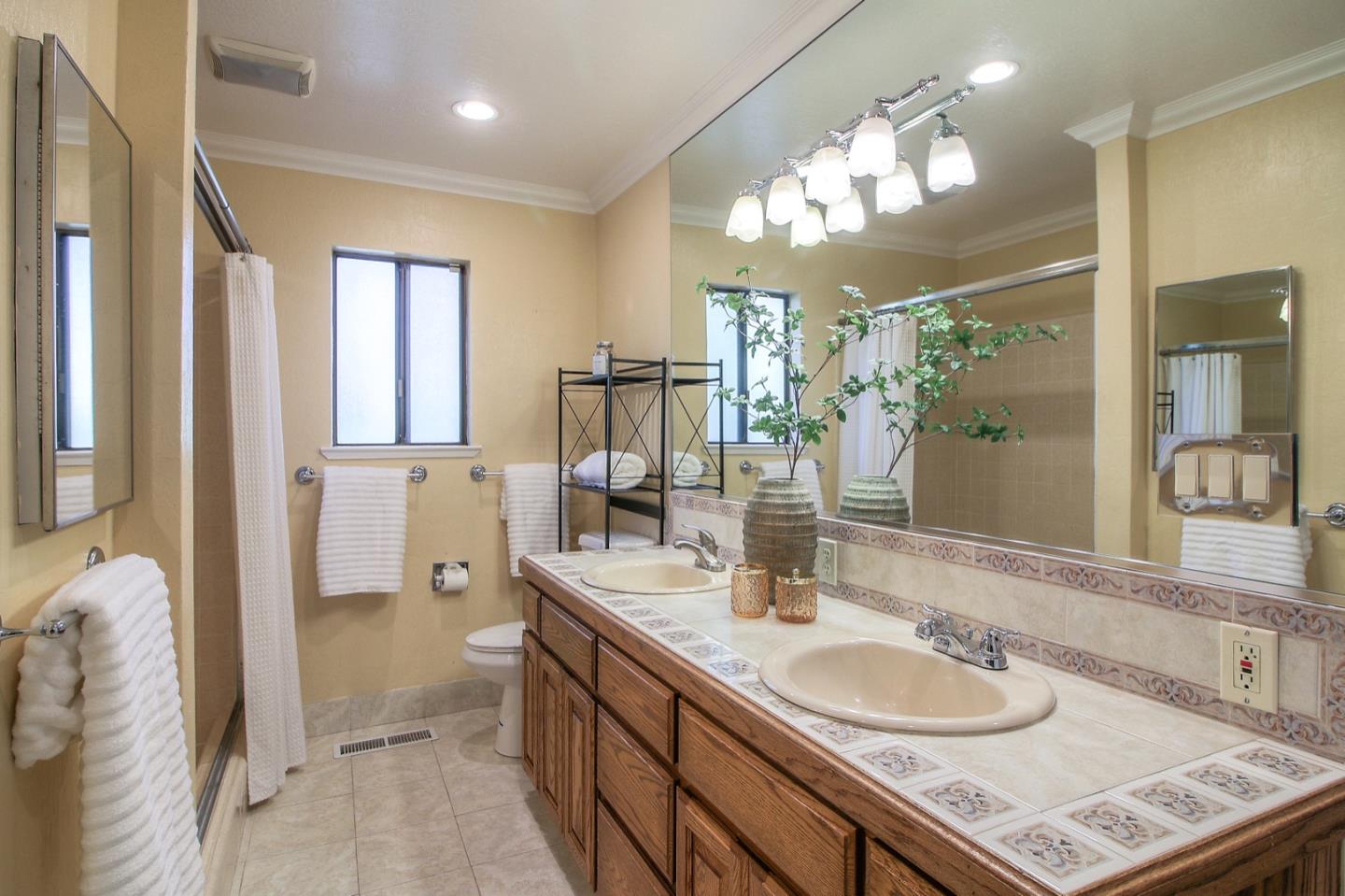 Detail Gallery Image 40 of 61 For 2820 Holiday Ct, Morgan Hill,  CA 95037 - 6 Beds | 4 Baths