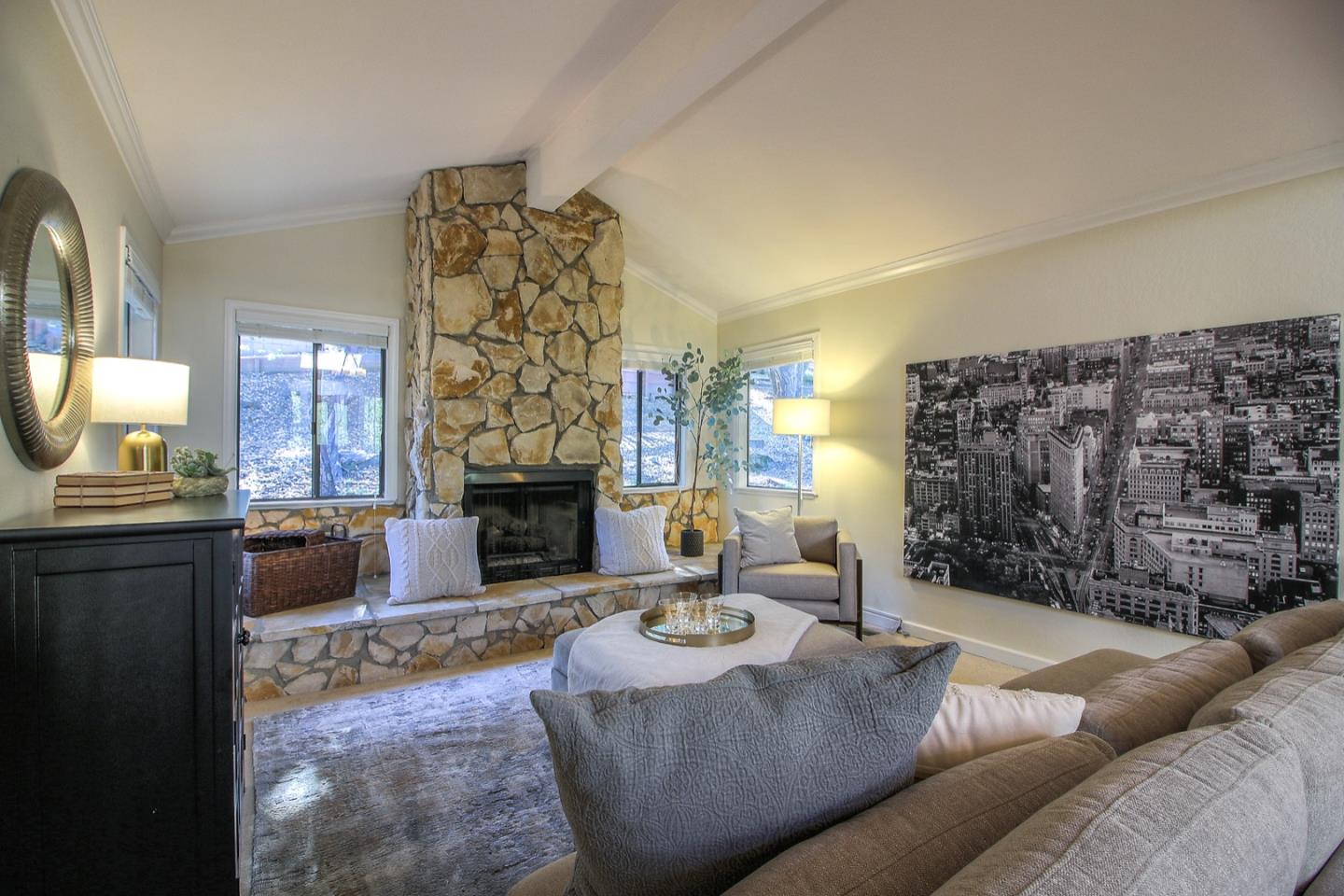 Detail Gallery Image 7 of 61 For 2820 Holiday Ct, Morgan Hill,  CA 95037 - 6 Beds | 4 Baths