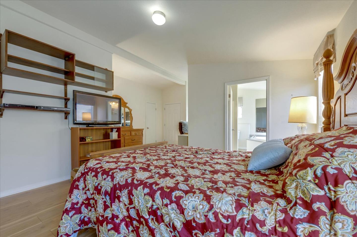 Detail Gallery Image 28 of 42 For 1885 E Bayshore Rd #114,  East Palo Alto,  CA 94303 - 3 Beds | 2 Baths