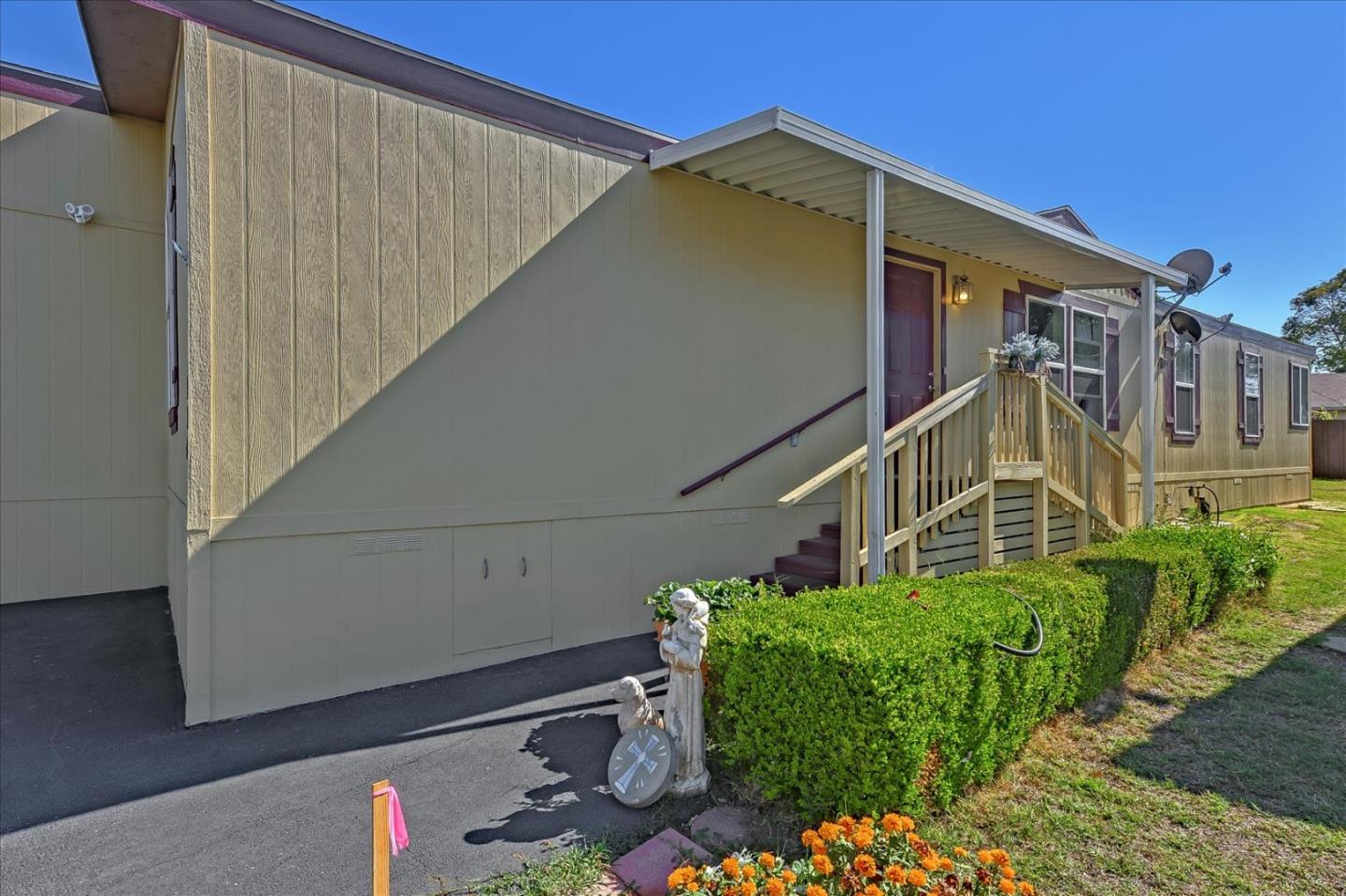 Detail Gallery Image 7 of 42 For 1885 E Bayshore Rd #114,  East Palo Alto,  CA 94303 - 3 Beds | 2 Baths