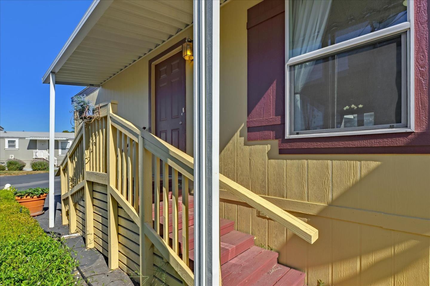 Detail Gallery Image 8 of 42 For 1885 E Bayshore Rd #114,  East Palo Alto,  CA 94303 - 3 Beds | 2 Baths
