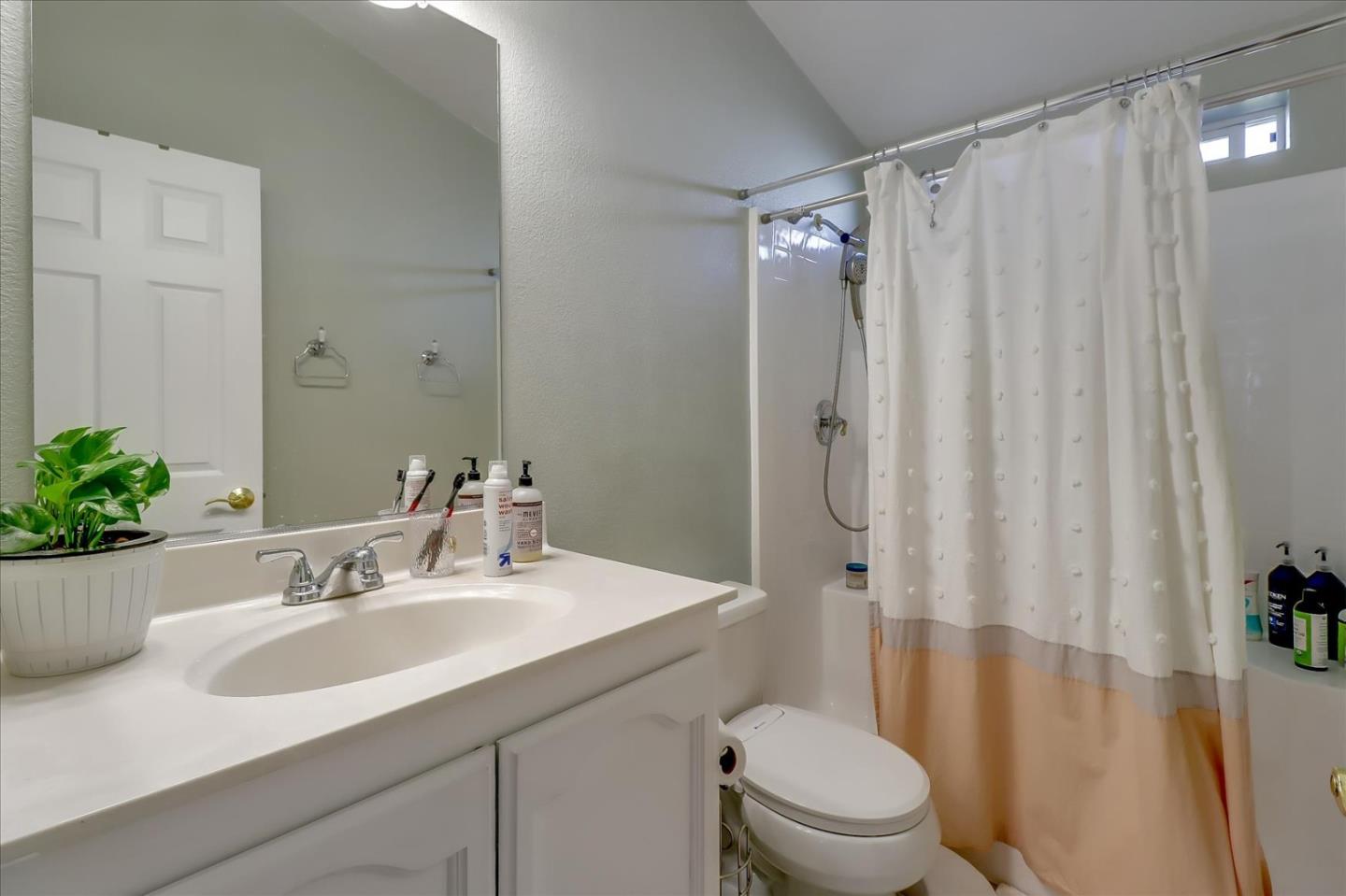 Detail Gallery Image 26 of 30 For 625 Shadow Creek Dr #625,  San Jose,  CA 95136 - 3 Beds | 2 Baths