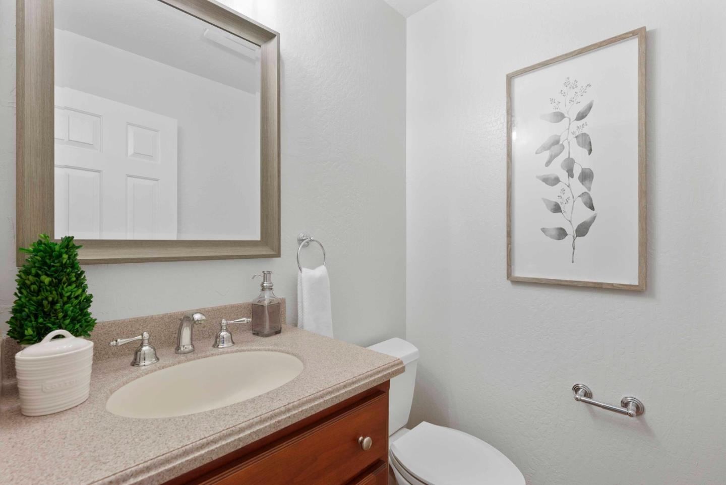 Detail Gallery Image 38 of 53 For 19656 Braemar Dr, Saratoga,  CA 95070 - 5 Beds | 3/1 Baths