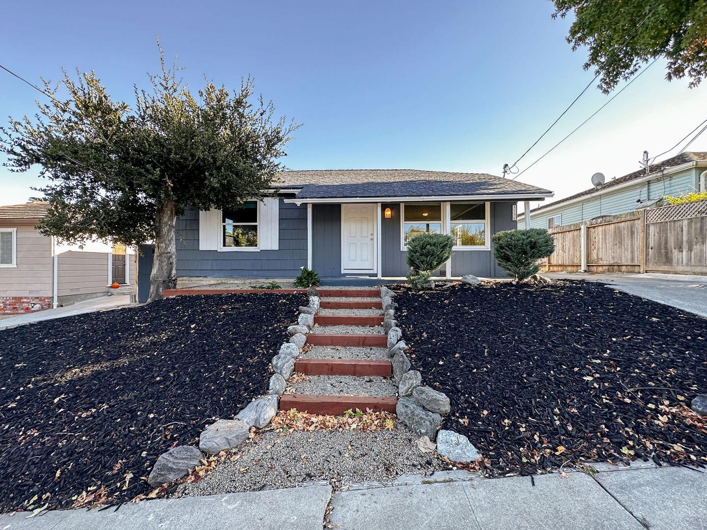 Detail Gallery Image 1 of 1 For 150 Cabrillo Way, San Bruno,  CA 94066 - 4 Beds | 1/1 Baths