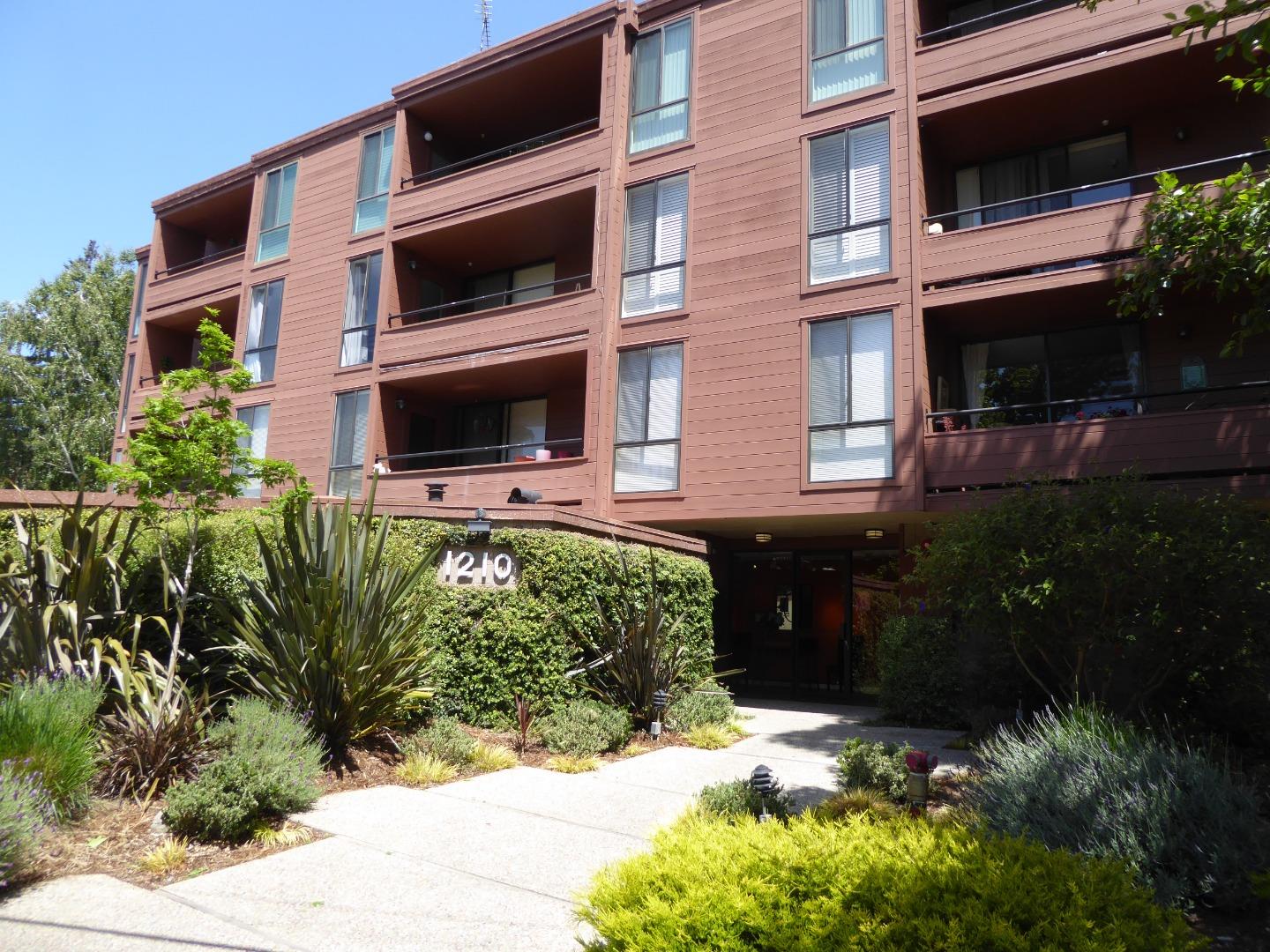 Detail Gallery Image 1 of 1 For 1210 Bellevue Ave #408,  Burlingame,  CA 94010 - 2 Beds | 2 Baths