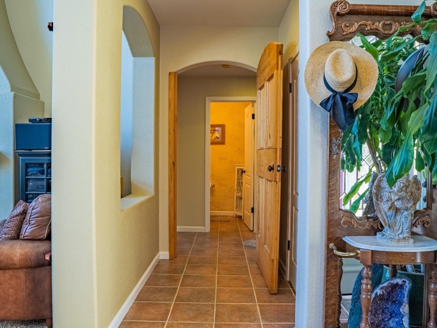 Detail Gallery Image 23 of 57 For 160 via Vaquero Norte, San Juan Bautista,  CA 95045 - 5 Beds | 3/1 Baths