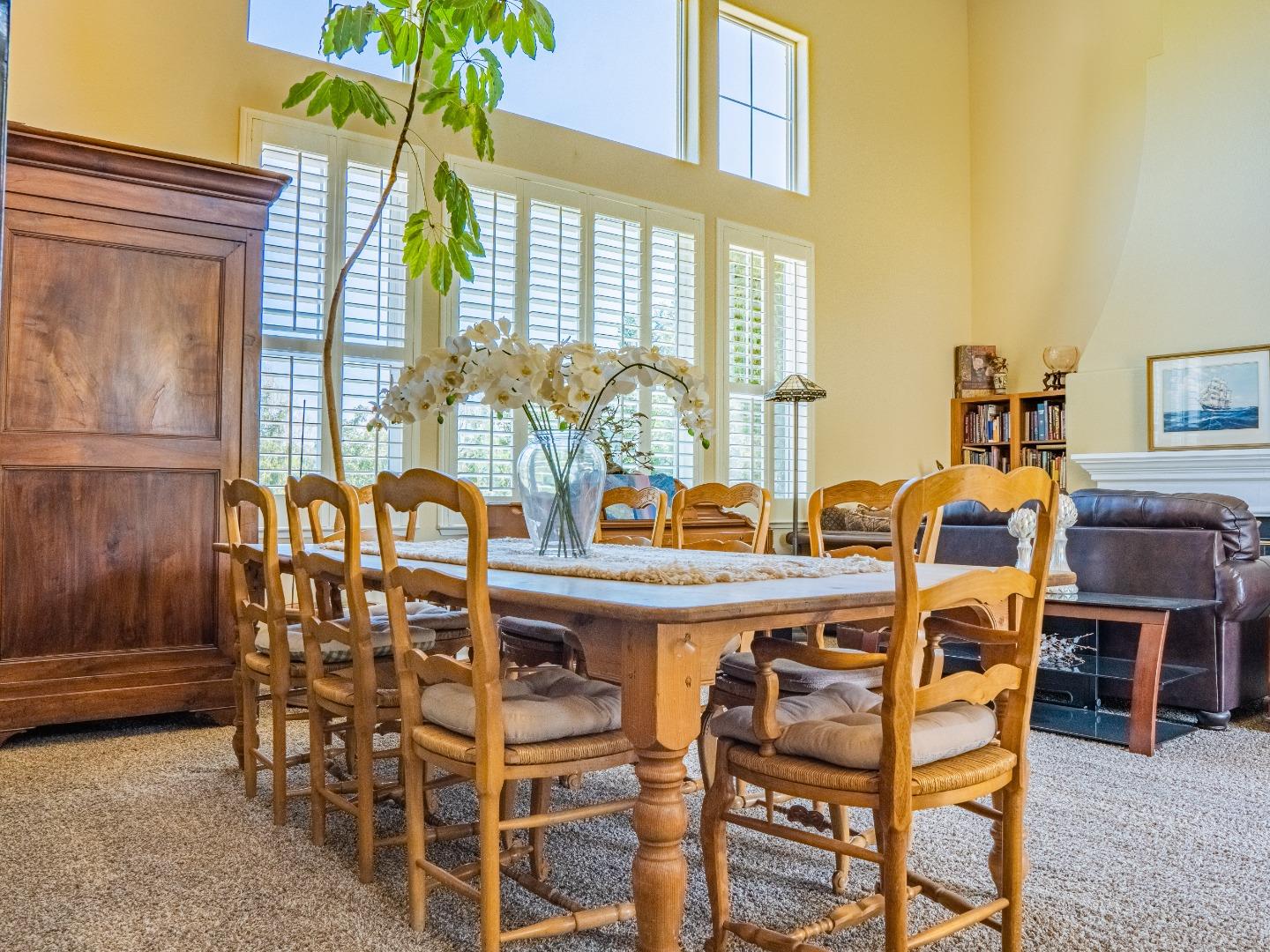 Detail Gallery Image 9 of 57 For 160 via Vaquero Norte, San Juan Bautista,  CA 95045 - 5 Beds | 3/1 Baths