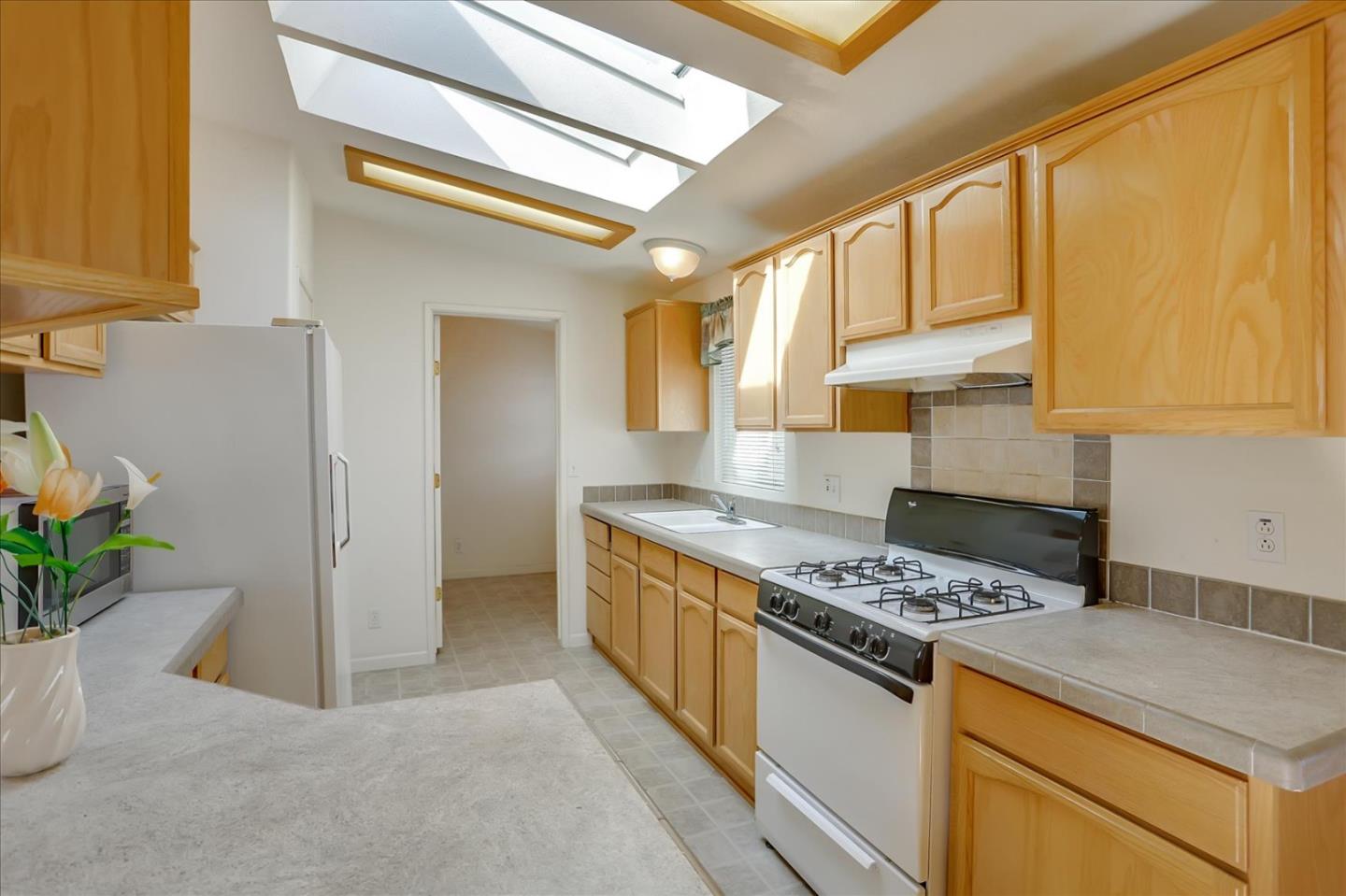 Detail Gallery Image 14 of 30 For 1515 N Milpitas Blvd #118,  Milpitas,  CA 95035 - 2 Beds | 2 Baths
