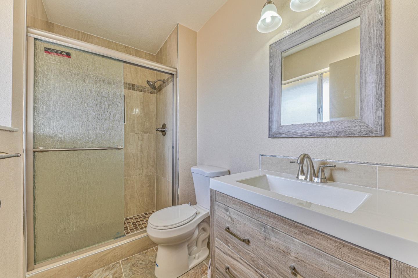 Detail Gallery Image 20 of 31 For 985 Stokes Way, Salinas,  CA 93907 - 3 Beds | 2 Baths