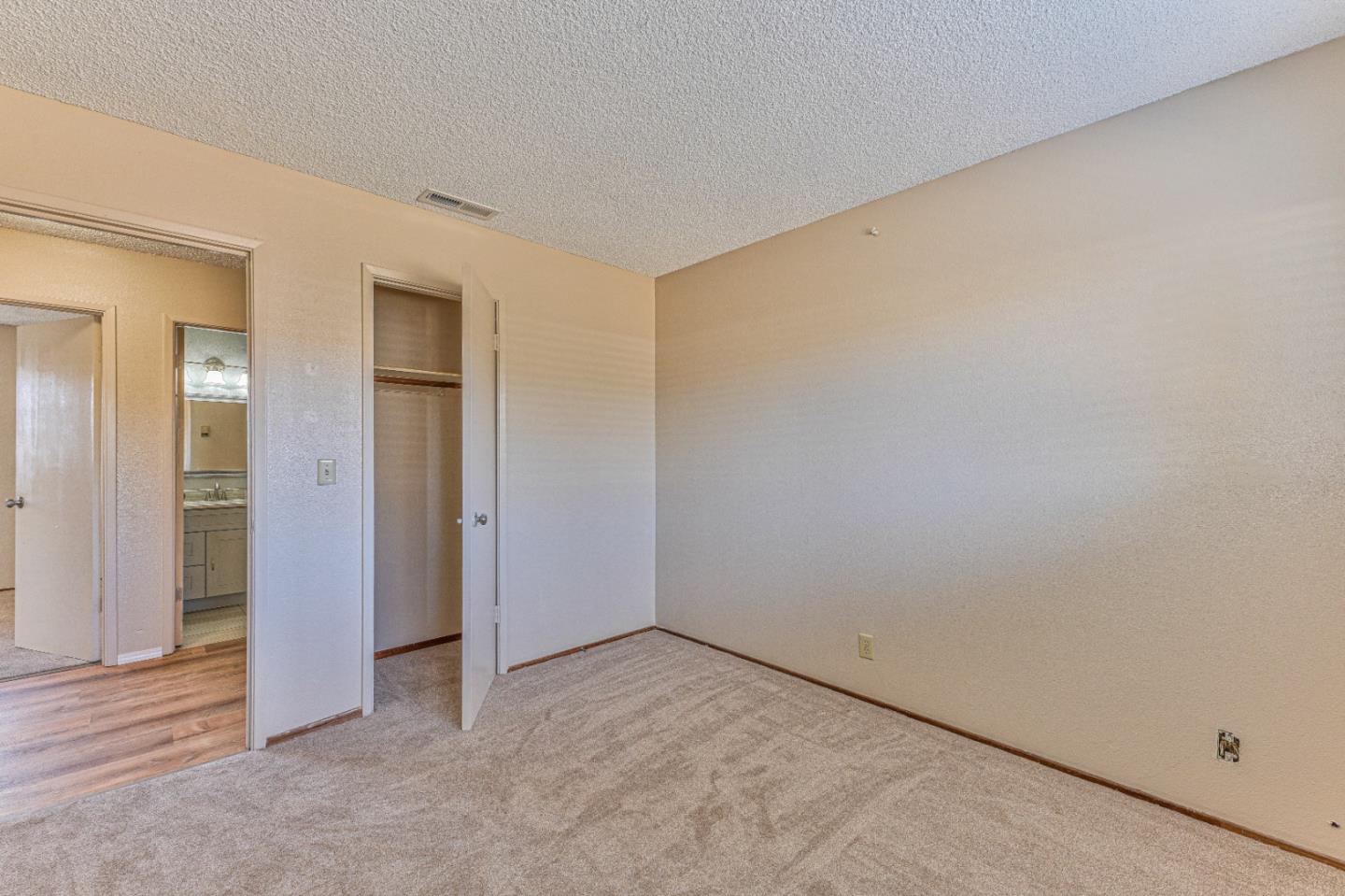 Detail Gallery Image 24 of 31 For 985 Stokes Way, Salinas,  CA 93907 - 3 Beds | 2 Baths