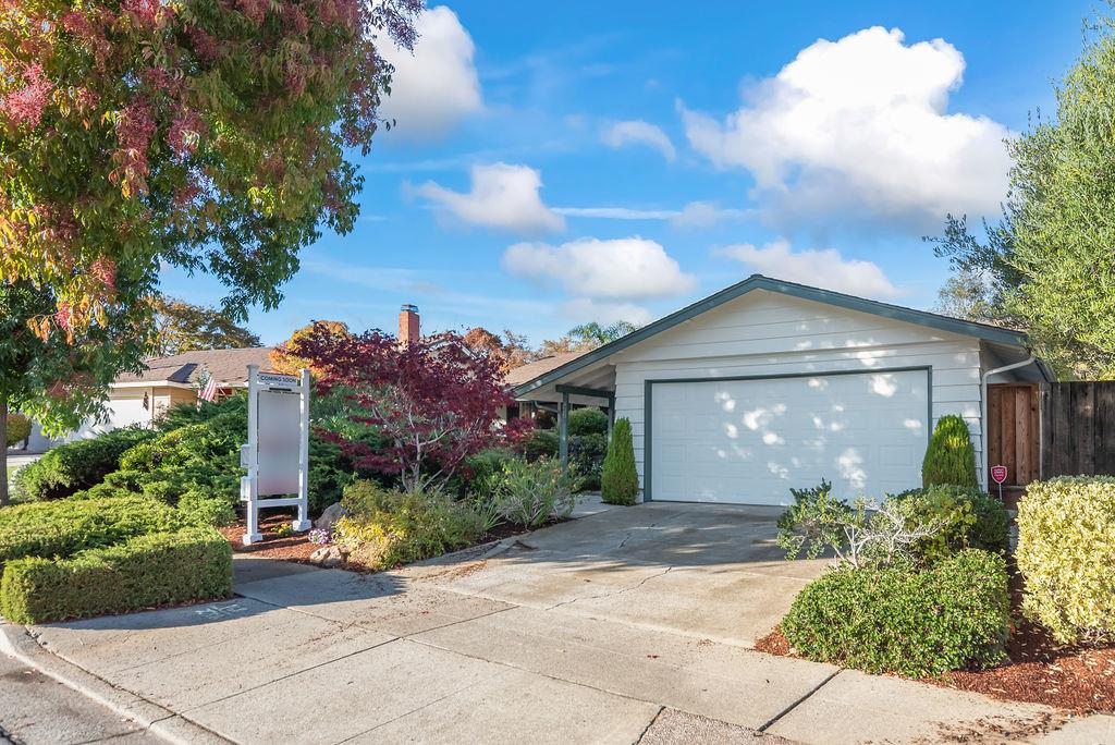 Detail Gallery Image 1 of 1 For 713 Carlisle Way, Sunnyvale,  CA 94087 - 4 Beds | 2/1 Baths