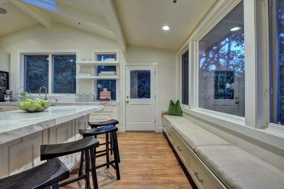 Detail Gallery Image 20 of 66 For 1077 Portola Rd, Portola Valley,  CA 94028 - 5 Beds | 3/1 Baths