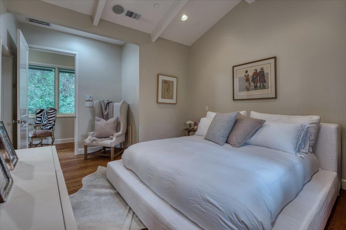 Detail Gallery Image 28 of 66 For 1077 Portola Rd, Portola Valley,  CA 94028 - 5 Beds | 3/1 Baths